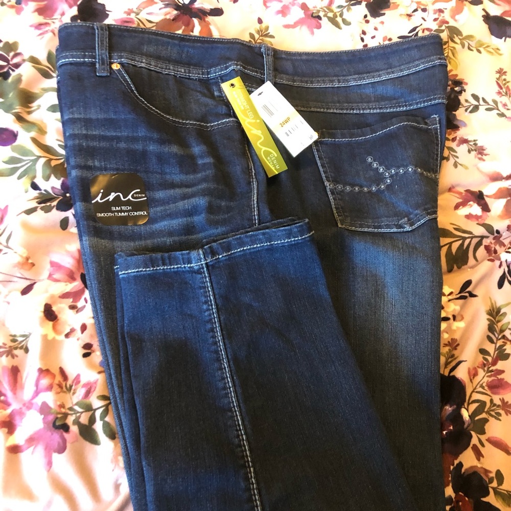 INC WOMENS jeans